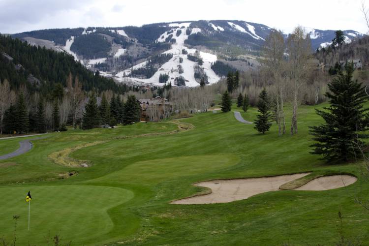 beaver creek golfing, golf course and mountains