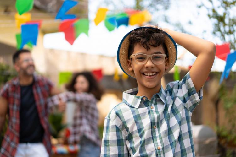 kid at art festival